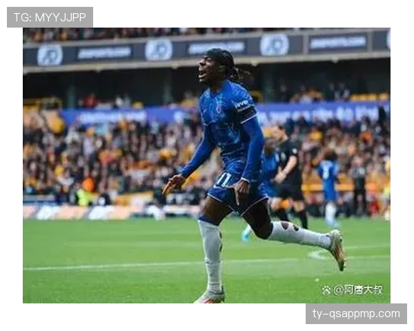 杜埃 vs 帕尔默：新生代中场核心成长路径与战术适配差异